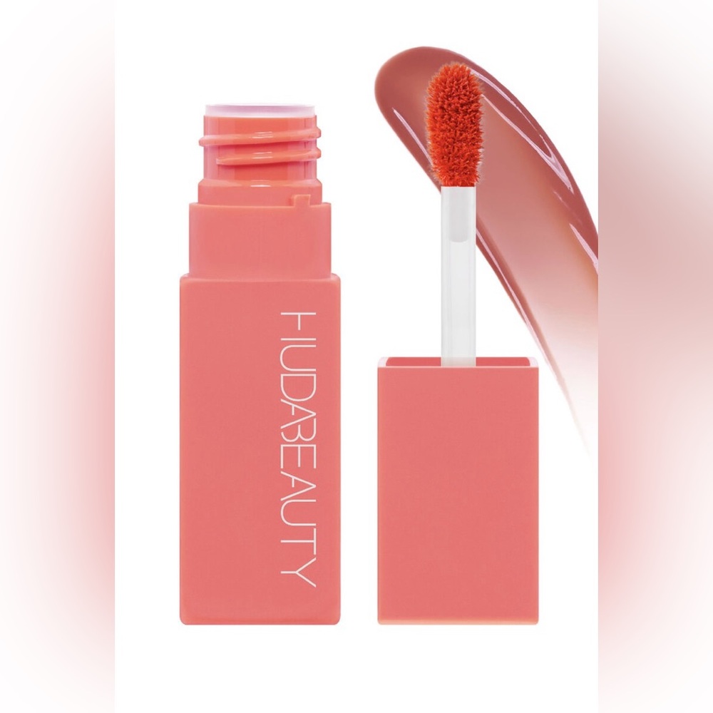 HUDA BEAUTY Lip Blush Creamy Lip & Cheek Stain in Coral Kiss
